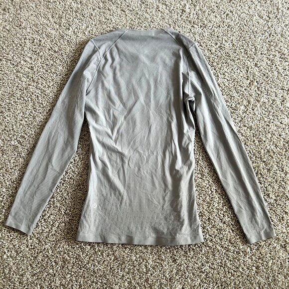 Lululemon Women's Sz XS Seamless Long Sleeve Crew Neck Top - Picture 2 of 7